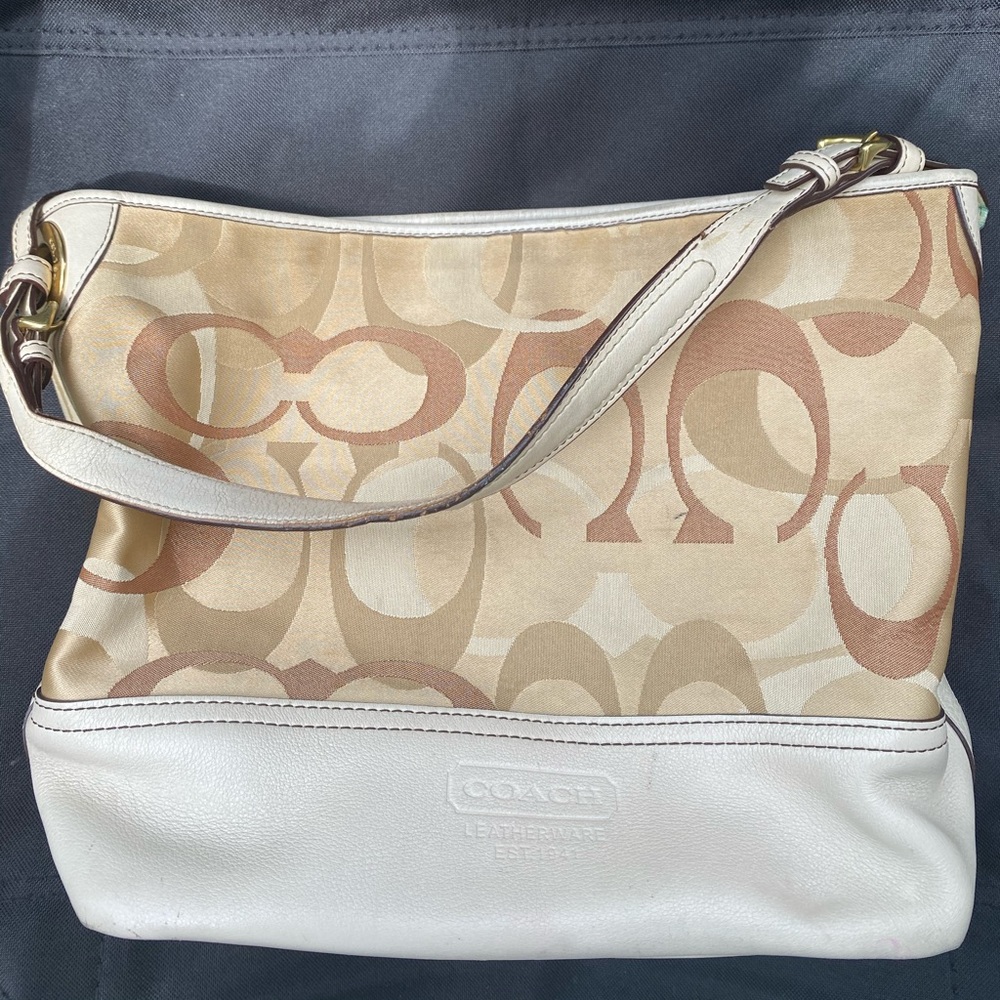 Women’s Coach Purse